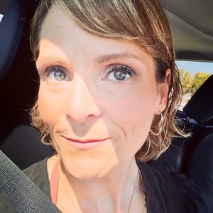 Meet your Posher, Tonya